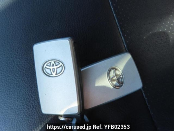 Used 2009 AT toyota voxy ZRR70W Image[32]
