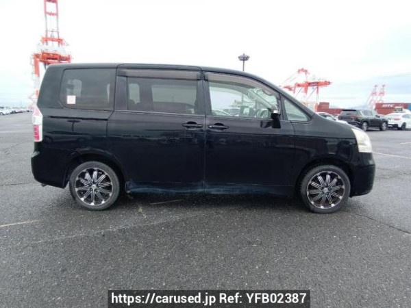 Used 2008 AT toyota noah ZRR70G Image[7]