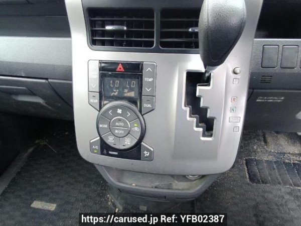 Used 2008 AT toyota noah ZRR70G Image[24]