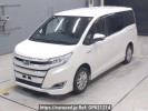 Toyota Noah ZWR80G
