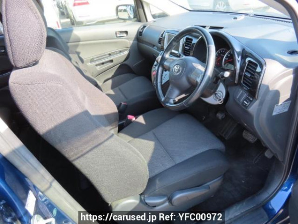 Used 2004 AT toyota wish ZNE10G Image[16]