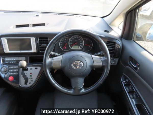Used 2004 AT toyota wish ZNE10G Image[23]