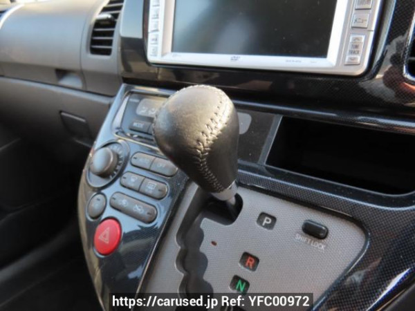 Used 2004 AT toyota wish ZNE10G Image[26]