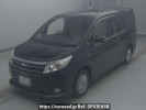 Toyota Noah ZWR80G