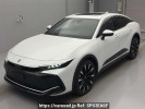 Toyota Crown Crossover TZSH35