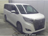 Used 2019 AT toyota esquire ZRR80G Image[0]