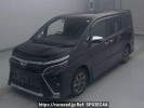 Toyota Voxy ZRR80W