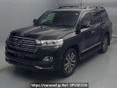 Toyota Land Cruiser URJ202W