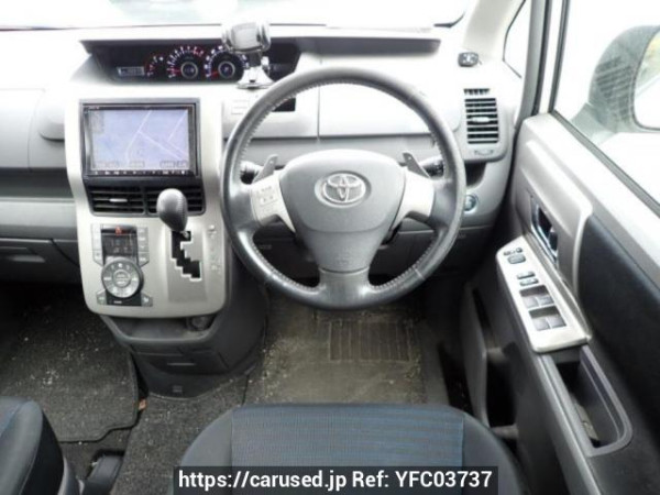 Used 2009 AT toyota voxy ZRR70W Image[20]