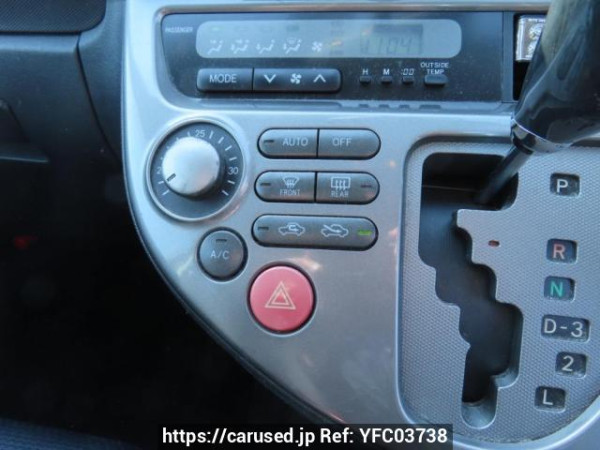 Used 2003 AT toyota wish ZNE10G Image[27]