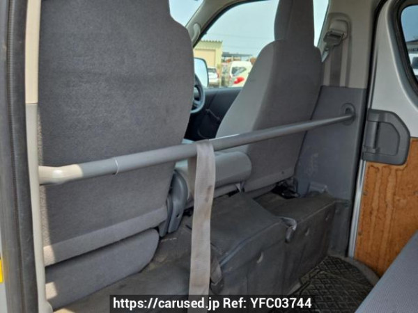 Used 2007 MT toyota regiusace-van KDH205V Image[16]