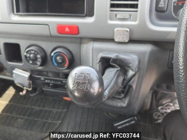 Used 2007 MT toyota regiusace-van KDH205V Image[26]