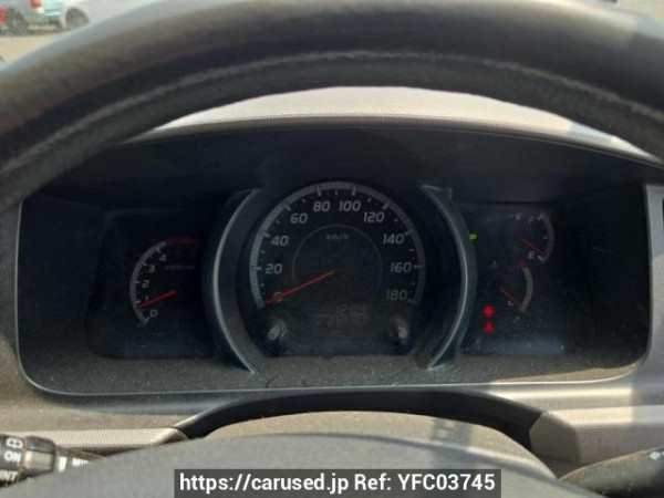 Used 2005 AT toyota regiusace-van KDH205V Image[26]