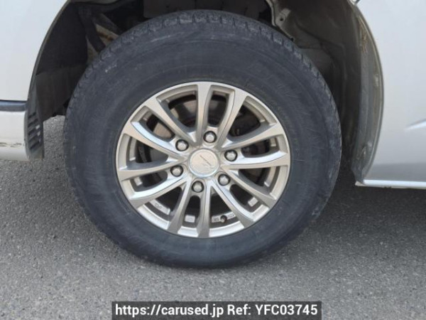 Used 2005 AT toyota regiusace-van KDH205V Image[31]
