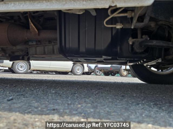 Used 2005 AT toyota regiusace-van KDH205V Image[37]