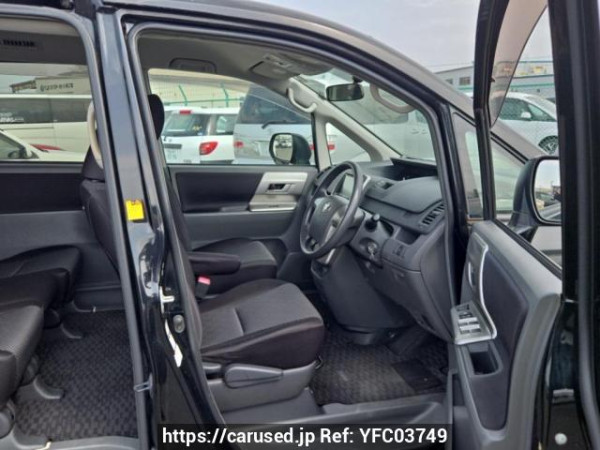Used 2009 AT toyota noah ZRR75W Image[13]