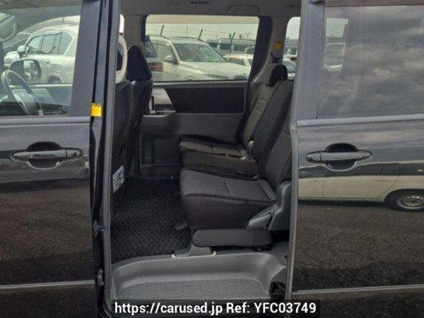 Used 2009 AT toyota noah ZRR75W Image[14]