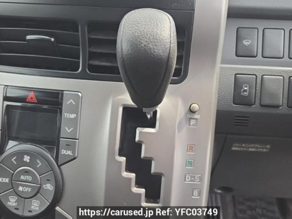 Used 2009 AT toyota noah ZRR75W Image[24]
