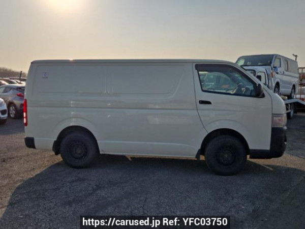 Used 2006 MT toyota regiusace-van KDH205V Image[7]