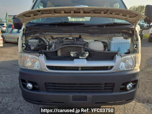 Used 2006 MT toyota regiusace-van KDH205V Image[9]