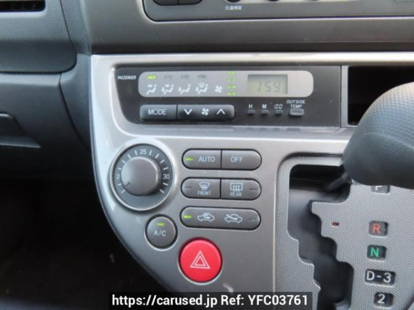 Used 2004 AT toyota wish ZNE10G Image[19]