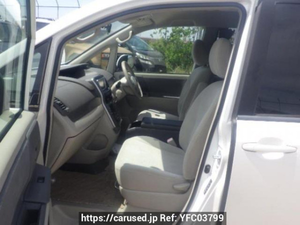 Used 2008 AT toyota noah ZRR70G Image[12]