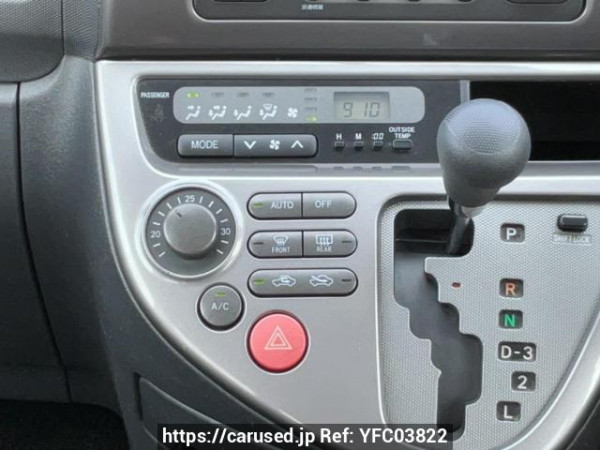 Used 2003 AT toyota wish ZNE10G Image[23]