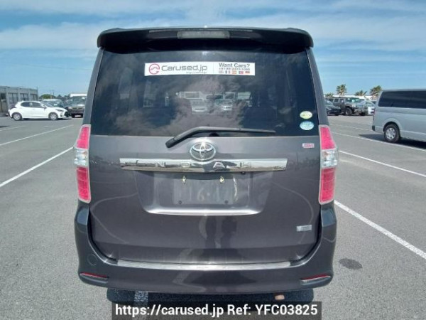 Used 2009 AT toyota noah ZRR75W Image[5]