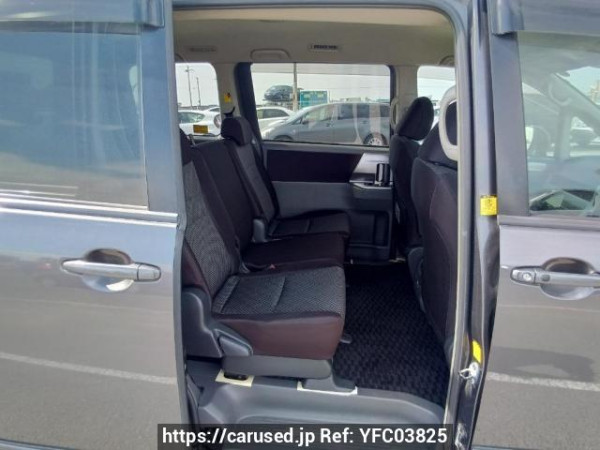 Used 2009 AT toyota noah ZRR75W Image[16]