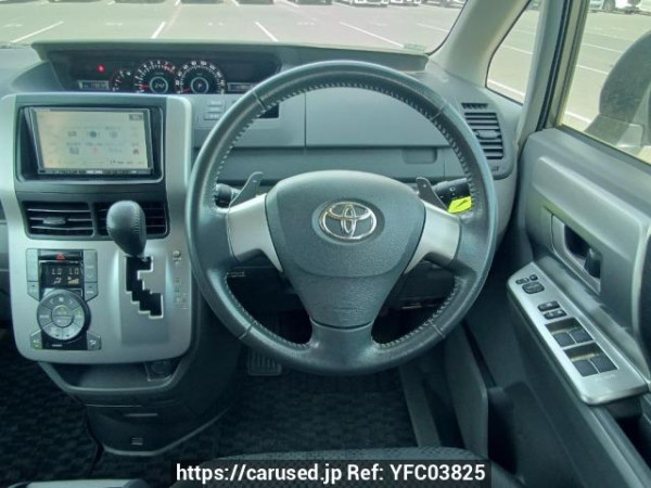 Used 2009 AT toyota noah ZRR75W Image[21]