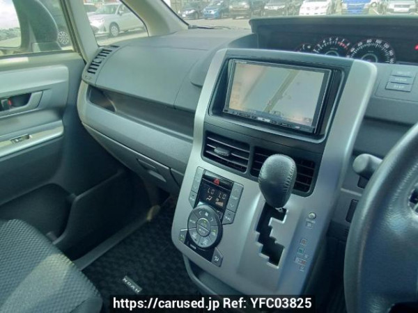 Used 2009 AT toyota noah ZRR75W Image[24]