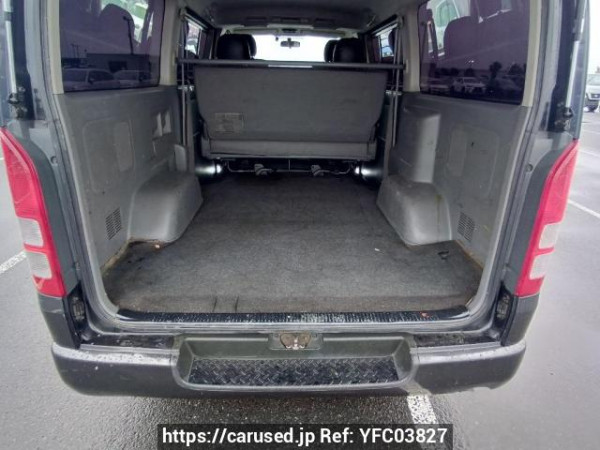 Used 2005 AT toyota regiusace-van KDH205V Image[8]