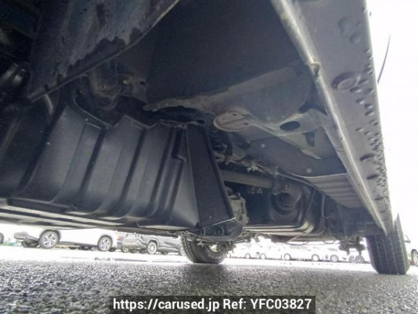 Used 2005 AT toyota regiusace-van KDH205V Image[33]