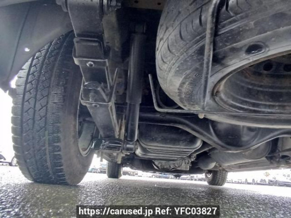 Used 2005 AT toyota regiusace-van KDH205V Image[38]