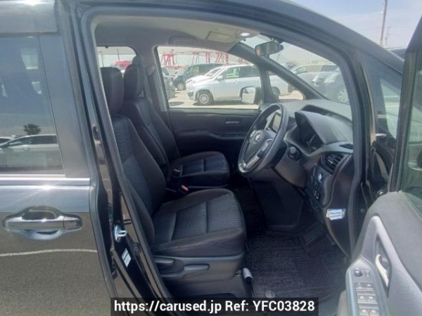 Used 2015 AT toyota noah ZRR80W Image[13]