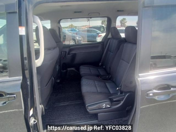 Used 2015 AT toyota noah ZRR80W Image[16]