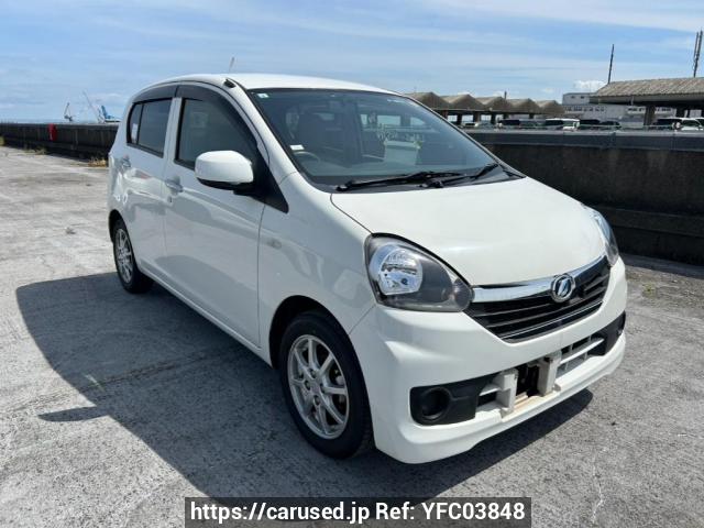 Buy Used 2017 Daihatsu Mira e:S LA300S (YFC03848) - Carused.jp