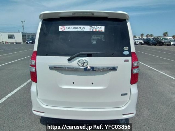 Used 2010 AT toyota noah ZRR70W Image[5]