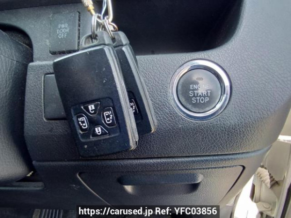 Used 2010 AT toyota noah ZRR70W Image[28]