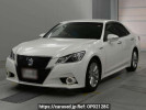 Toyota Crown Hybrid AWS210