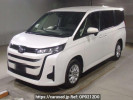 Toyota Noah MZRA95W