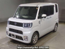 Toyota Pixis Mega LA700A