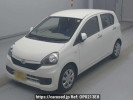 Daihatsu Mira e:S LA300S