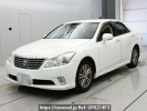 Toyota Crown GRS200