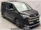 Toyota Noah ZWR90W