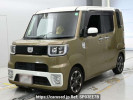 Daihatsu Wake LA700S