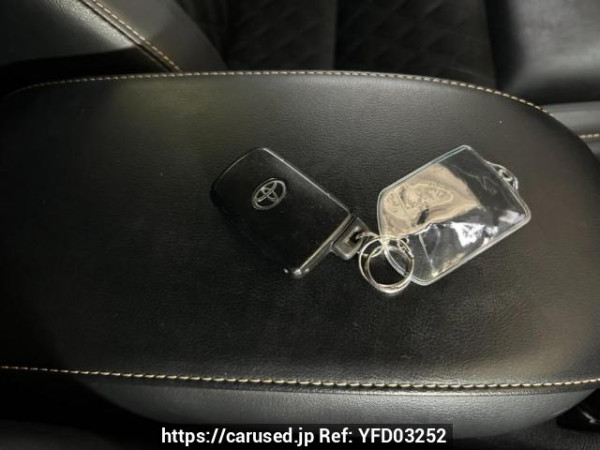 Used 2014 AT toyota harrier ZSU60W Image[29]