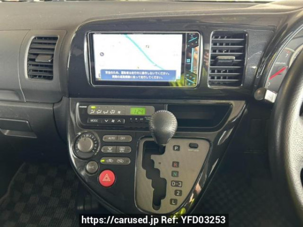 Used 2003 AT toyota wish ZNE10G Image[23]