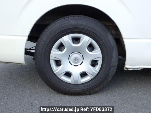 Used 2004 AT toyota regiusace-van KDH205V Image[29]