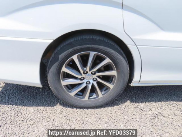 Used 2002 AT toyota alphard MNH10W Image[41]